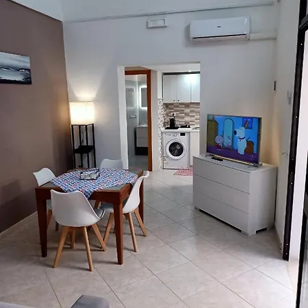 Cartuzza 18 Apartment *